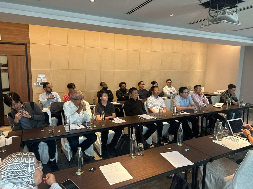 Igeotech presenting at the MIROS Driver Safety Rating Symposium at Mercure Hotel Putrajaya